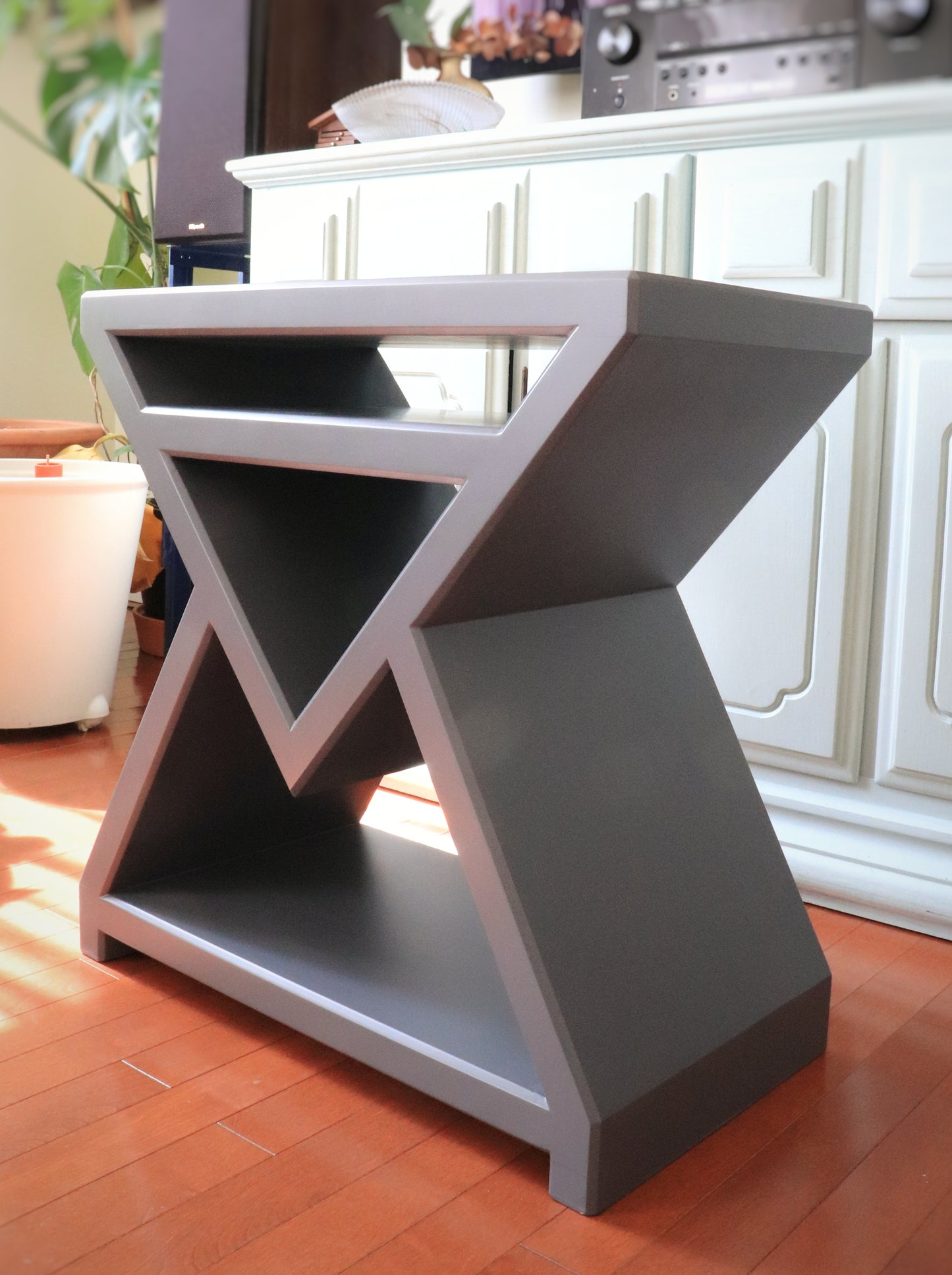 ARROW - GREY | Geometric Wine Table | Solid wood Table | Bedroom Nightstand | Living room table